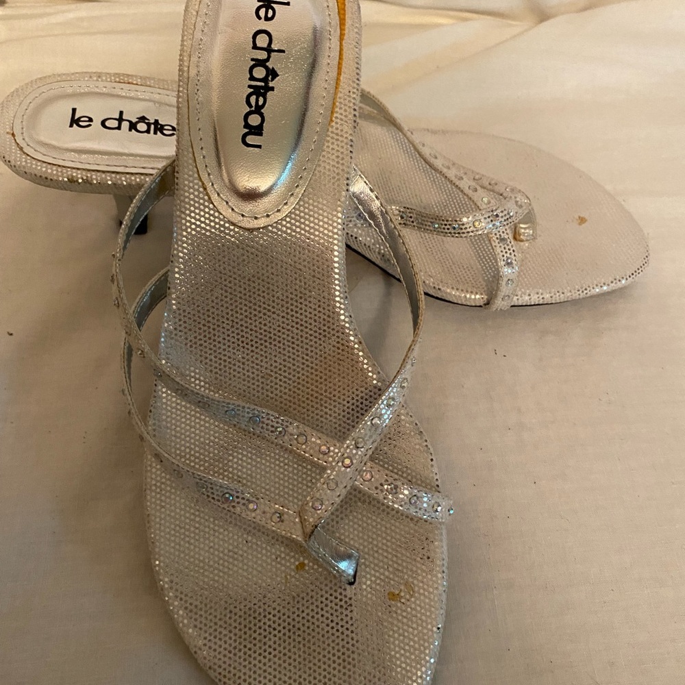 Le château kitten heel strapy slip ons size 6